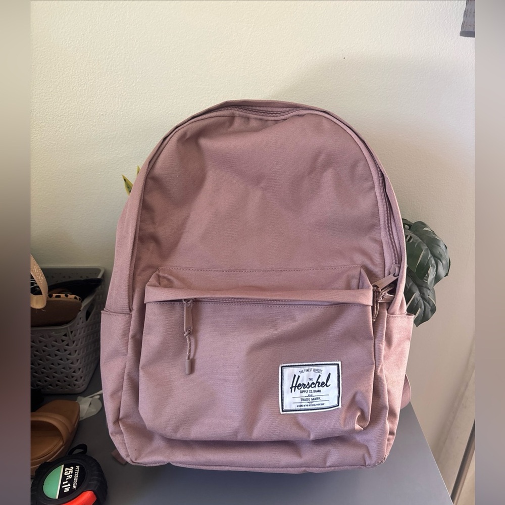 Herschel Supply Company backpack in mauve pink